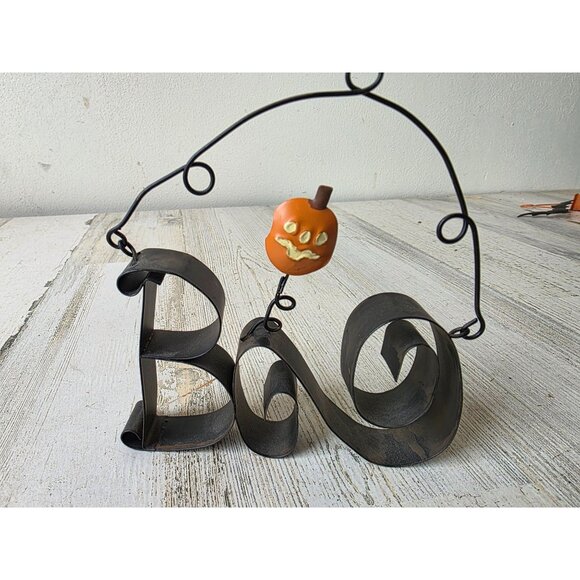 Metal boo pumpkin jack-o'-lantern ornament decor Halloween hanging black orange - Picture 1 of 6